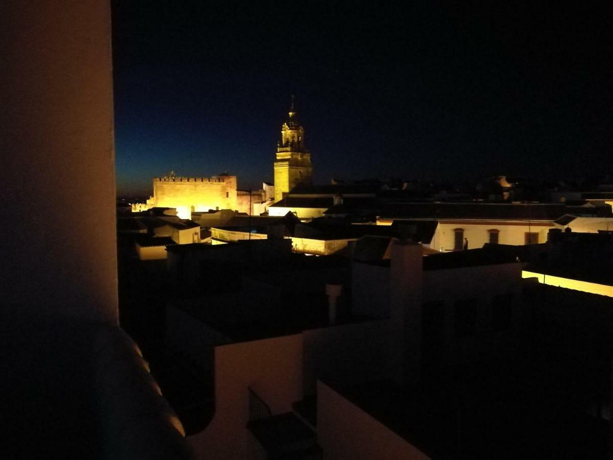 Piso Con Terraza Y Vistas Espectaculares Apartman Carmona Kültér fotó