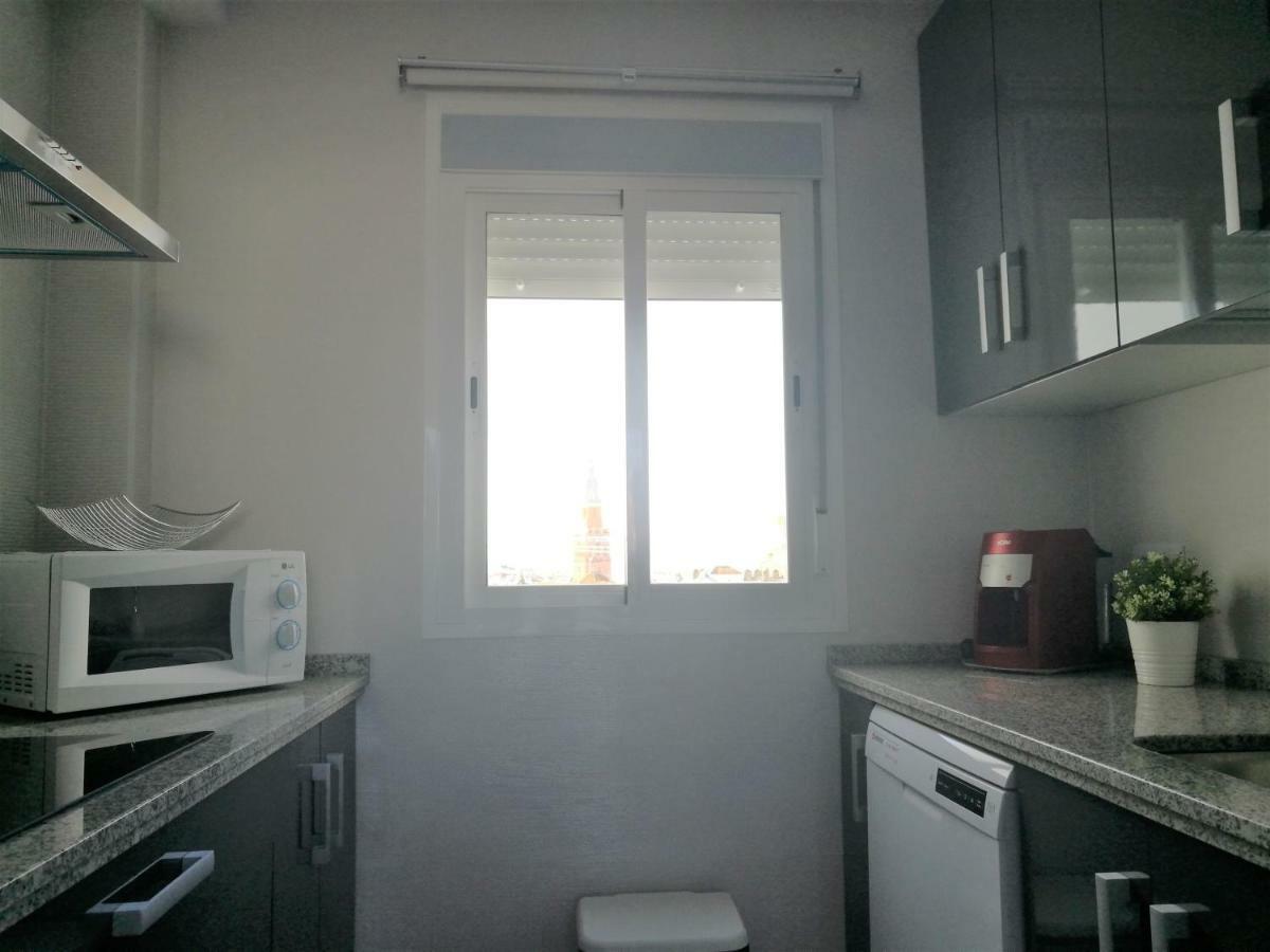 Piso Con Terraza Y Vistas Espectaculares Apartman Carmona Kültér fotó